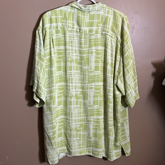 Vintage 100% silk loose fitting casual button down shirt B8 - Picture 5 of 5